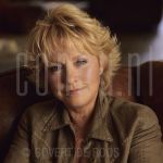 14-06-2001 Ria Bremer at societeit De Kring in Amsterdam.

[keywords]Headshot, Eyecontact, TV Presentator[/keywords]